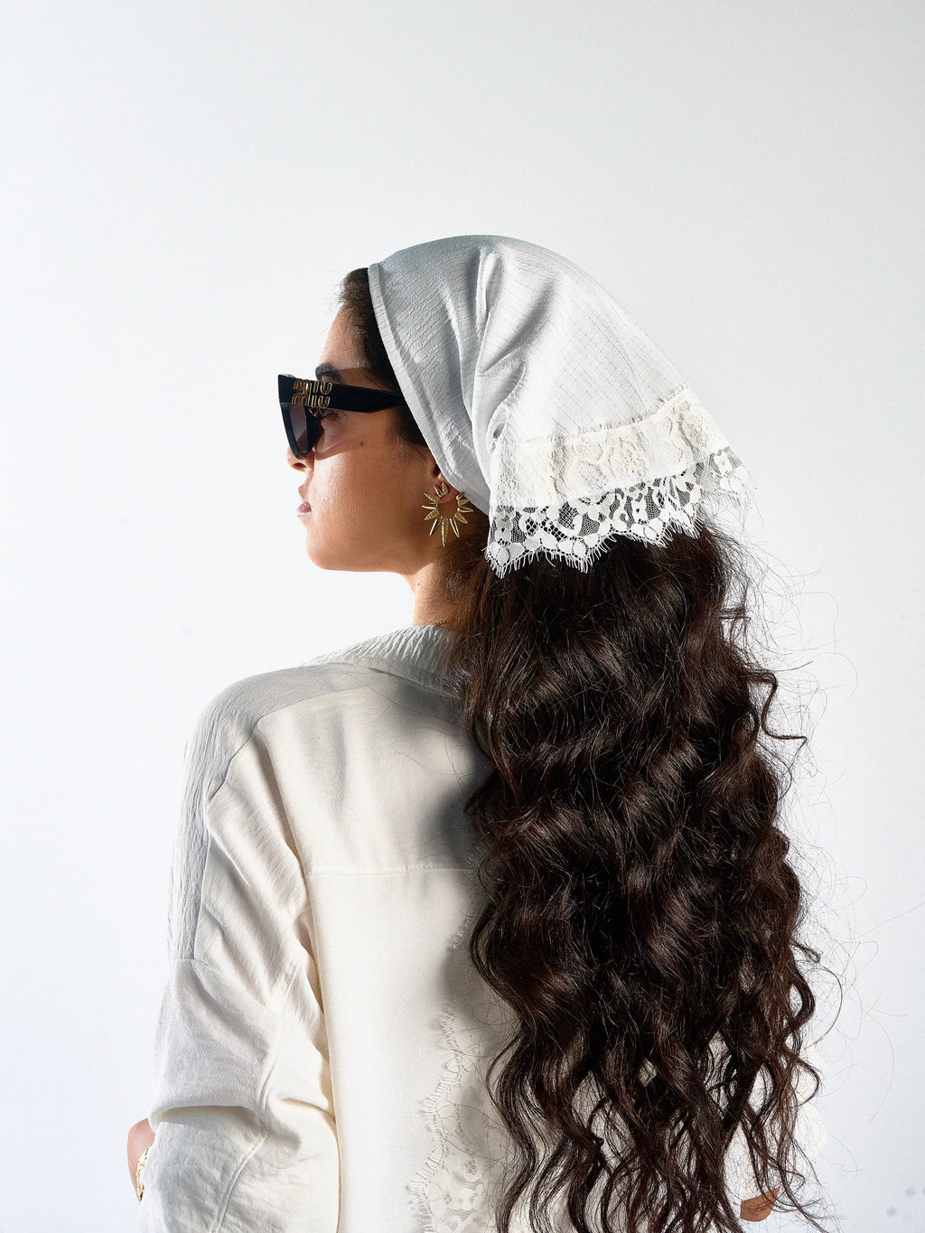 The Lace Écharpe - White
