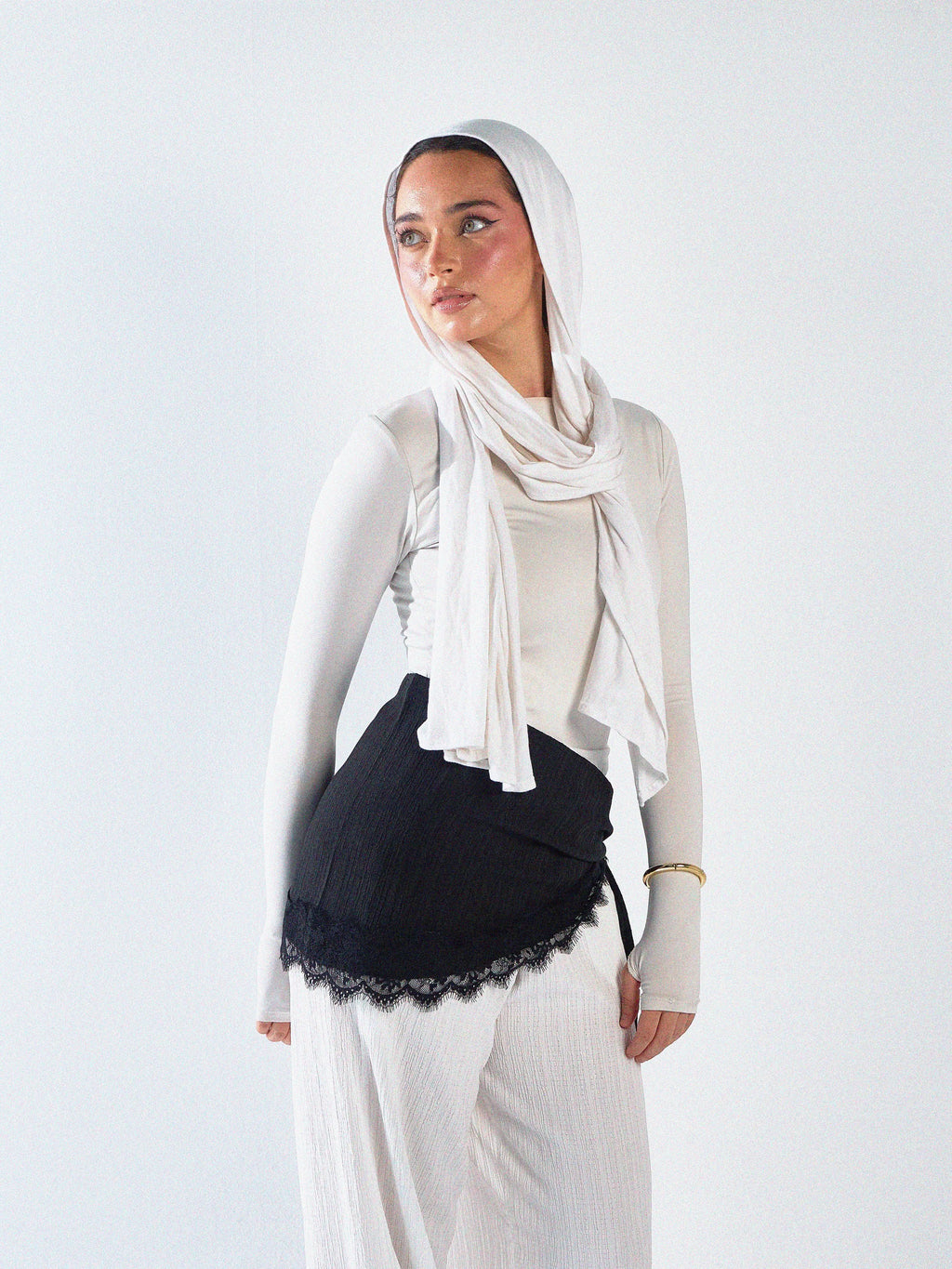 The Lace Écharpe - Black