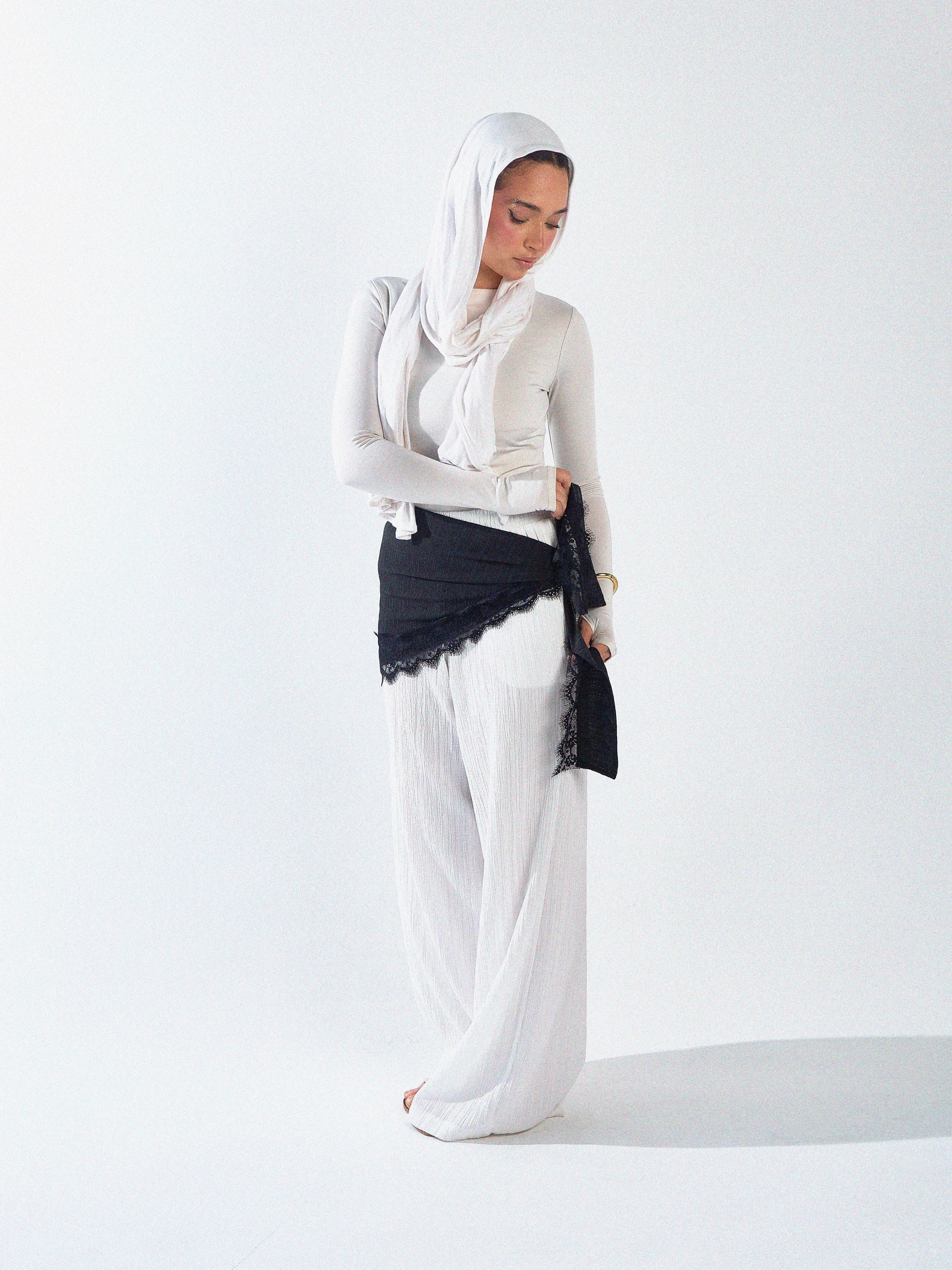 The Lace Écharpe - Black